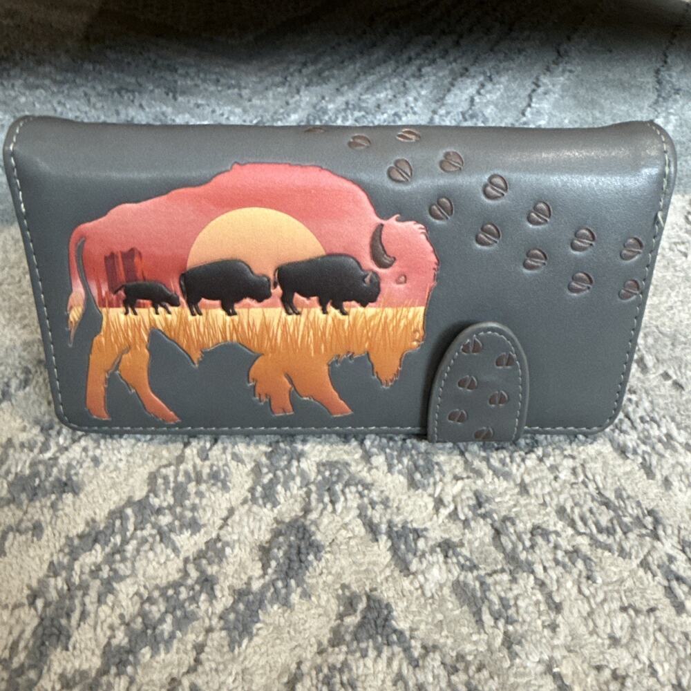 Shag Wear Womens Vegan Wallet Buffalo Animal Clutch Zipper Gray